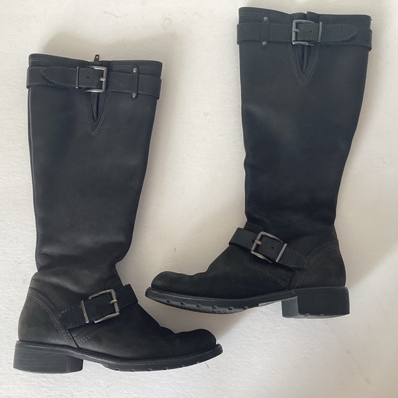 Clarks Shoes - Clarks side zip low block heel leather moto style black boots with buckles 7 Med